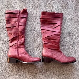 Chocolat Blue Boots Size 7.5 NWOT Cabernet Red
